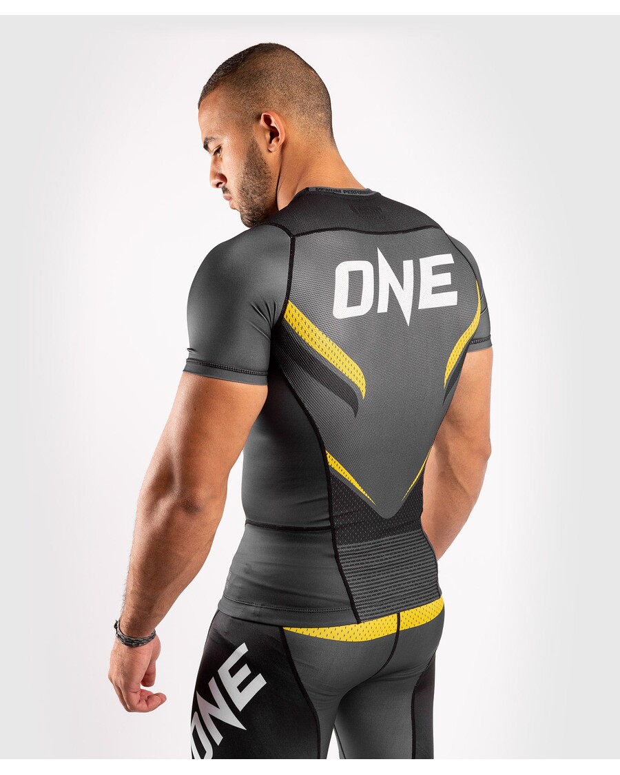 Venum One Fc Impact Rashguard - Kratki Rokavi - Sivo/rumeni