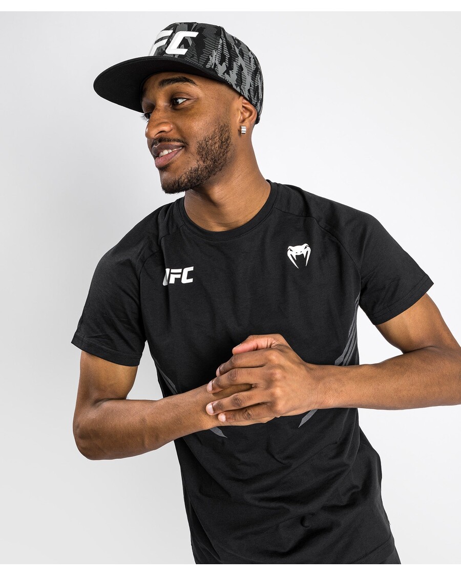 Мужская майка UFC Venum Replica - черная