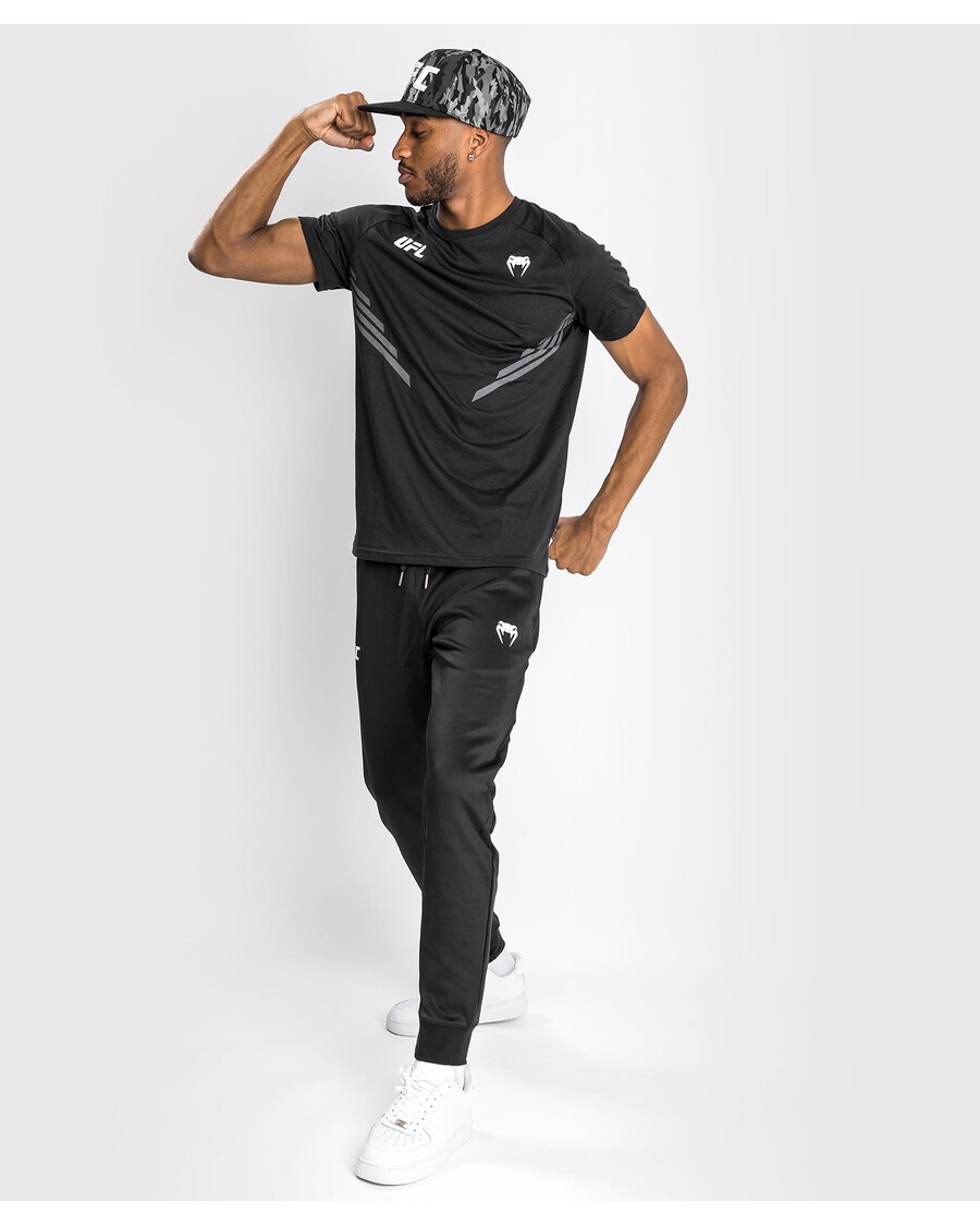 Мужская майка UFC Venum Replica - черная