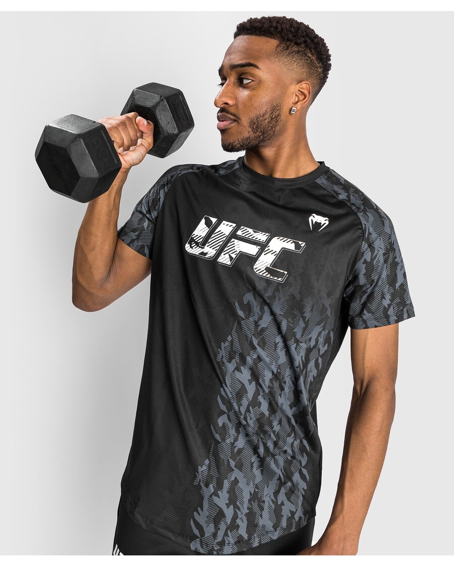 Мужская футболка с короткими рукавами для выступлений UFC Venum Authentic Fight Week — черная