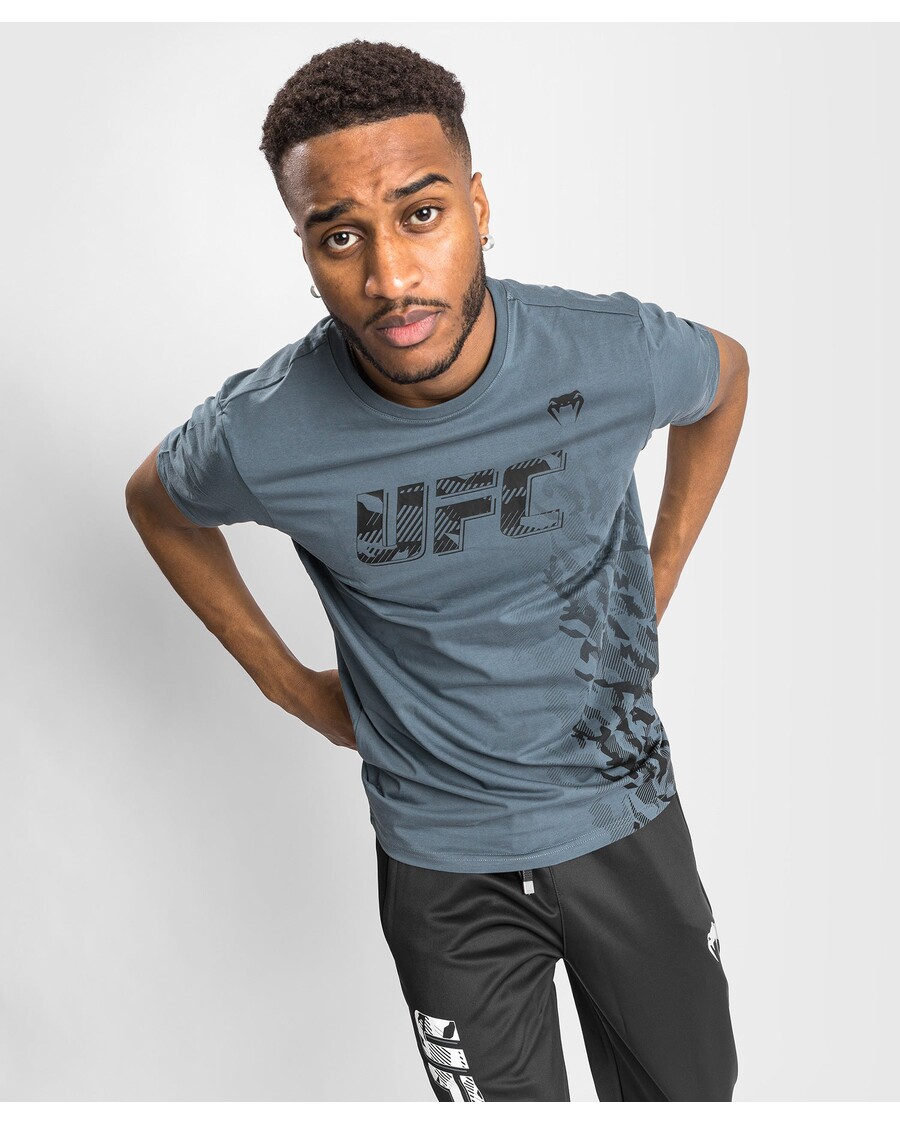 Ufc Venum Autentne Võitlusnädala Meeste Lühikeste Varrukatega T-särk - Hall