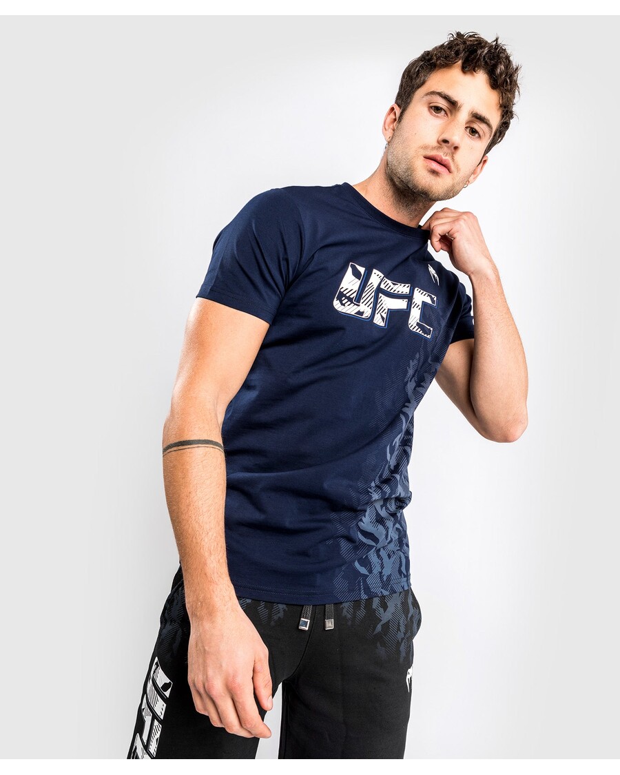 Ufc Venum Authentic Fight Week Heren T-shirt Met Korte Mouwen - Marineblauw