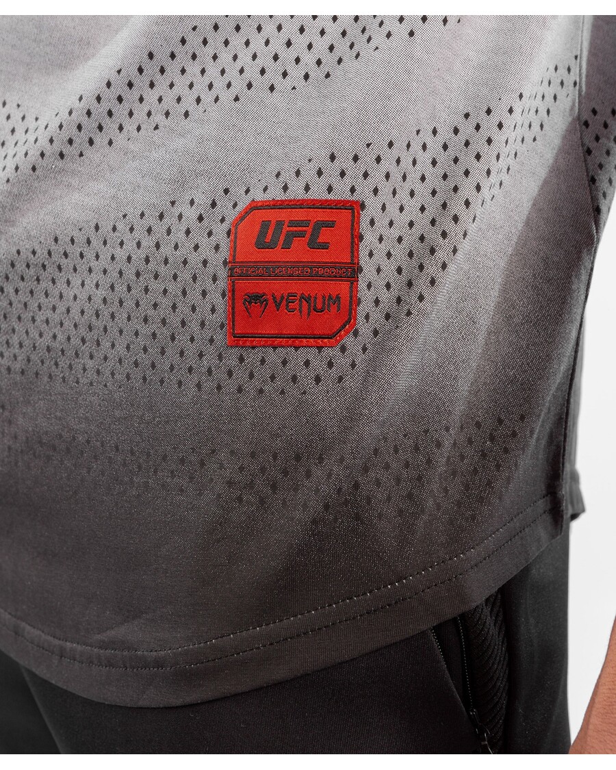 Ufc Venum Autentne Võitlus Nädal 2 Meeste Lühikeste Varrukatega T-särk - Valge