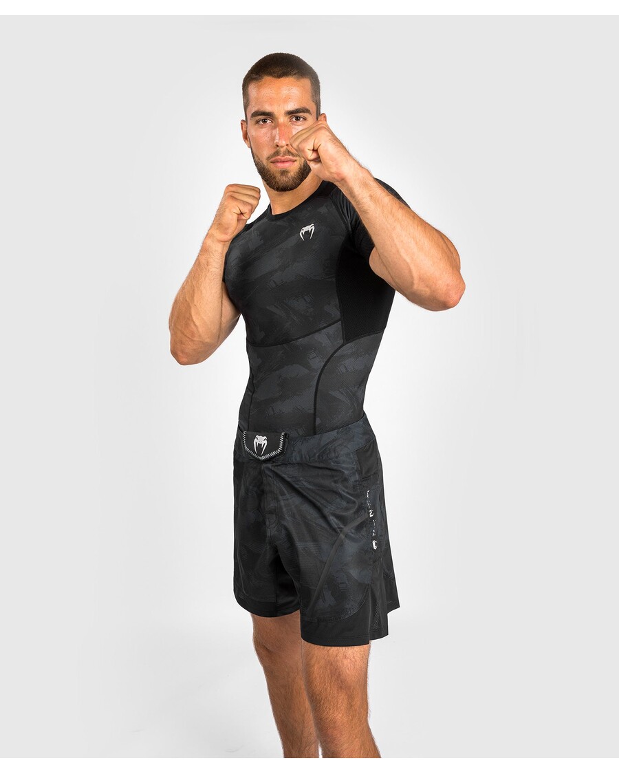 Venum Electron 3.0 Rashguard - Short Sleeves - Black