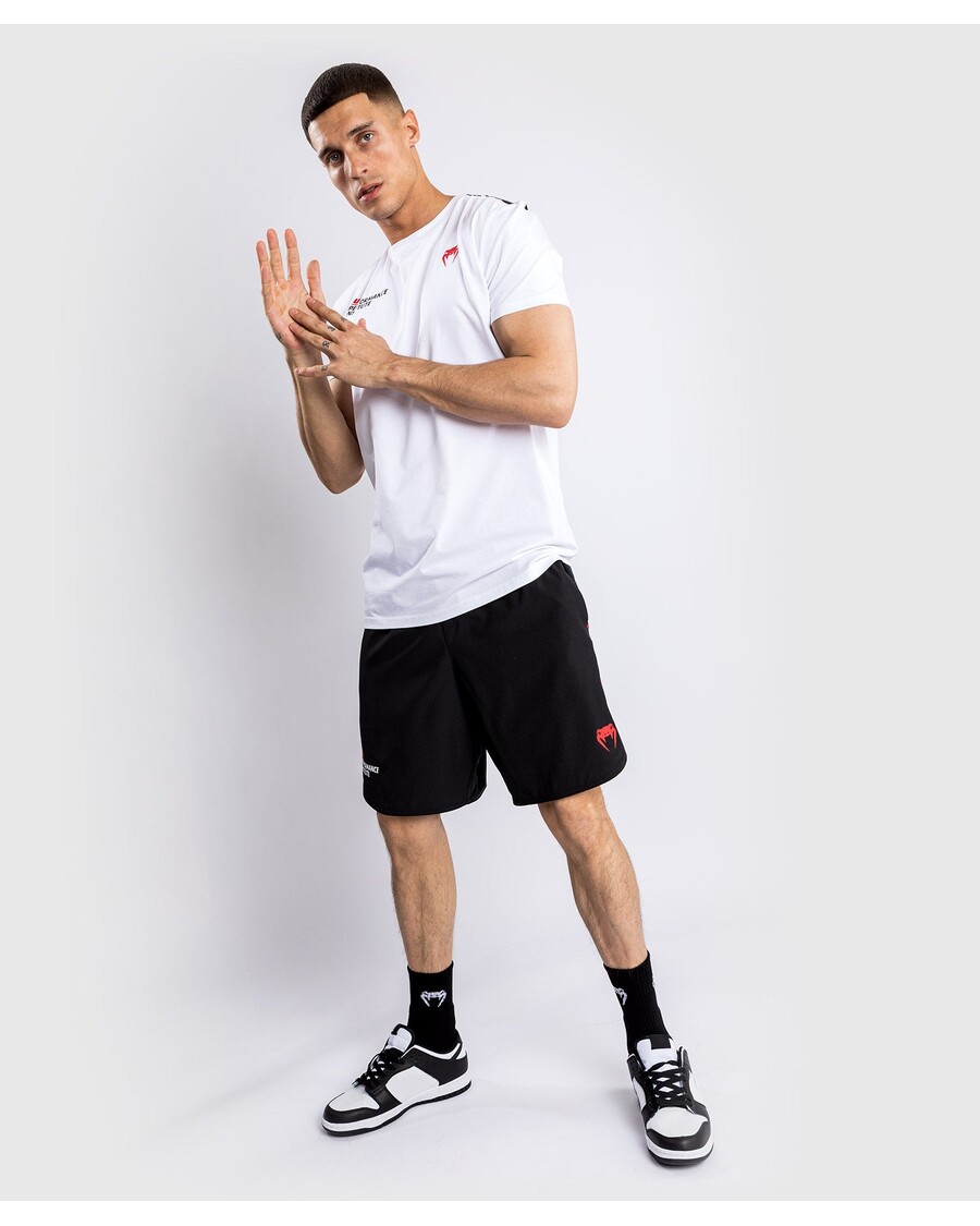 UFC ヴェナム パフォーマンス インスティテュート T シャツ - ホワイト