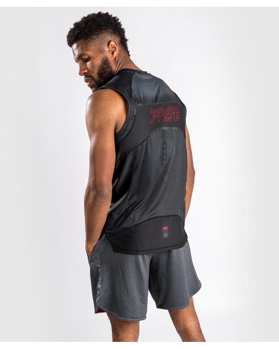 Venum Okinawa 3.0 Dry Tech Tank Top - Must/punane