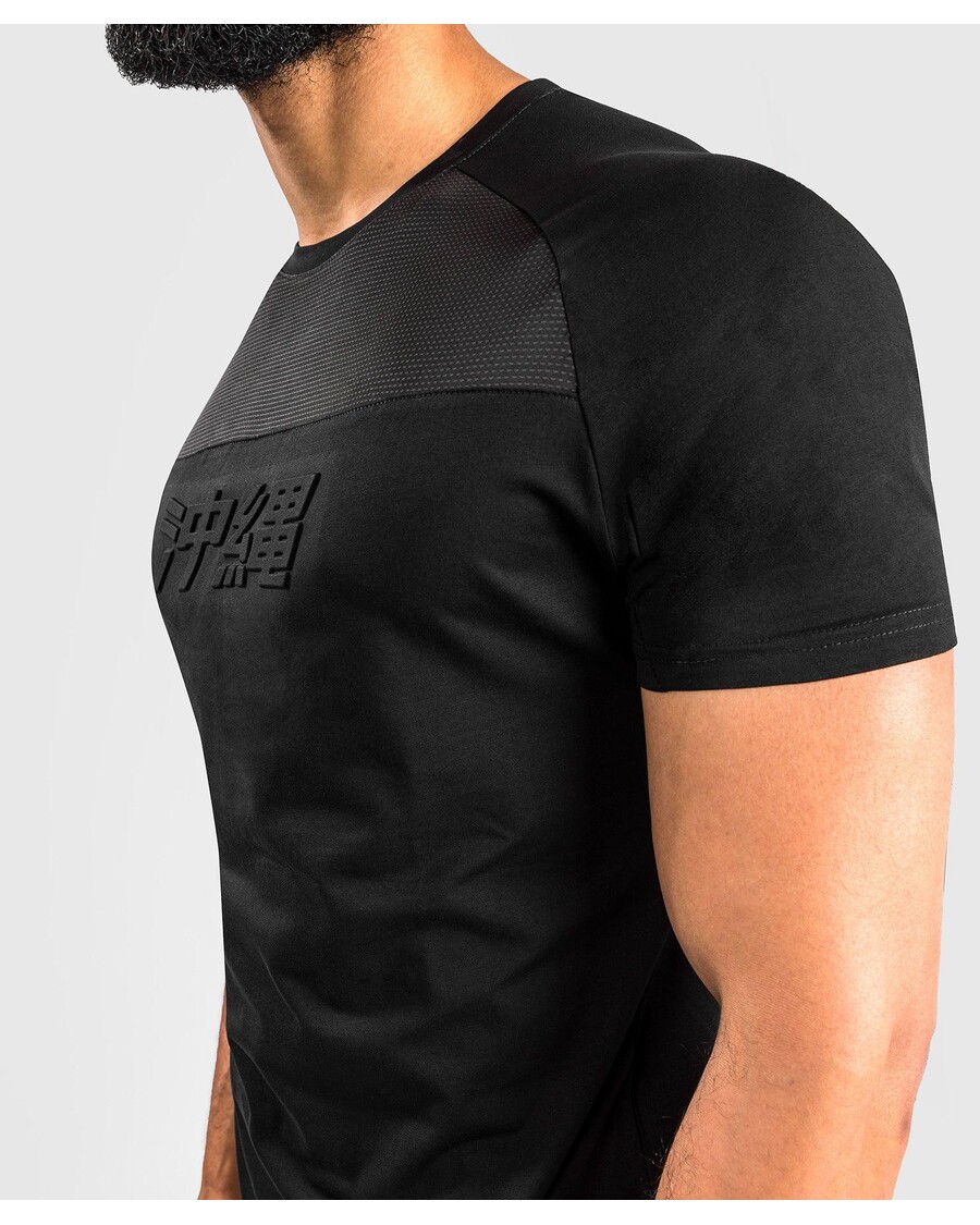 тениска Venum Okinawa 3.0 - черно/червено