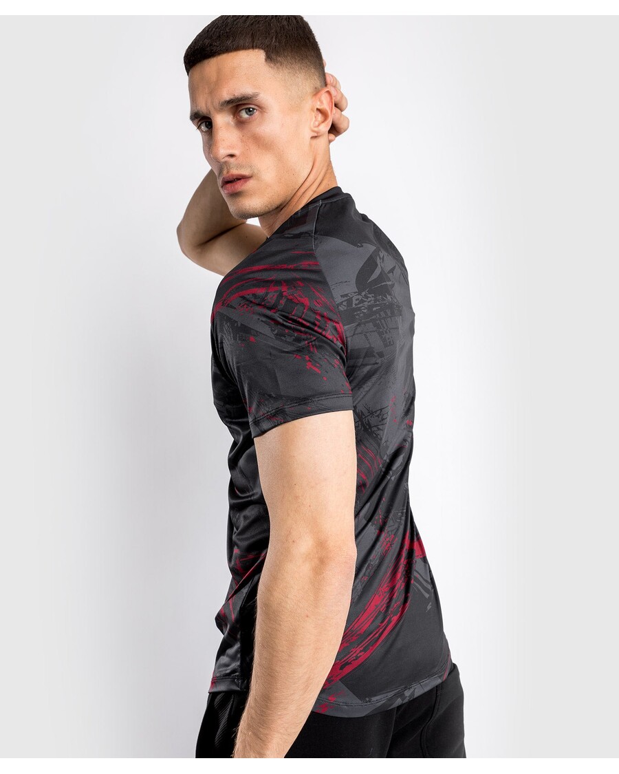 UFC ヴェナム オーセンティック ファイト ウィーク 2.0 メンズ ドライ テック T シャツ - ブラック