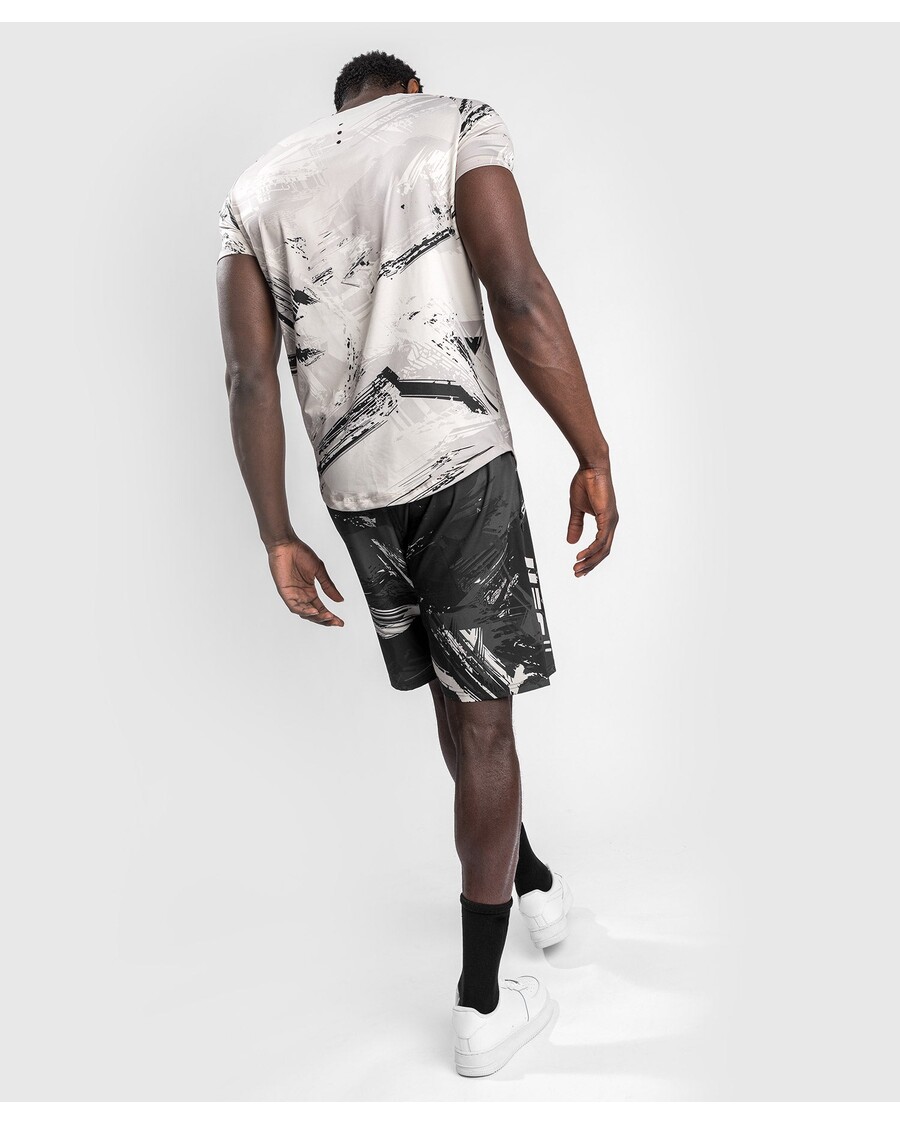 UFC ヴェナム オーセンティック ファイト ウィーク 2.0 メンズ ドライ テック T シャツ - サンド