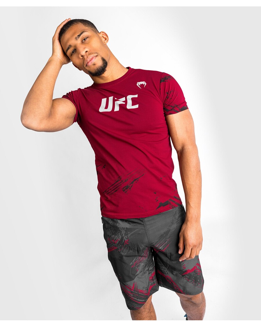 Ufc Venum Authentic Fight Week 2.0 Heren T-shirt Met Korte Mouwen - Rood