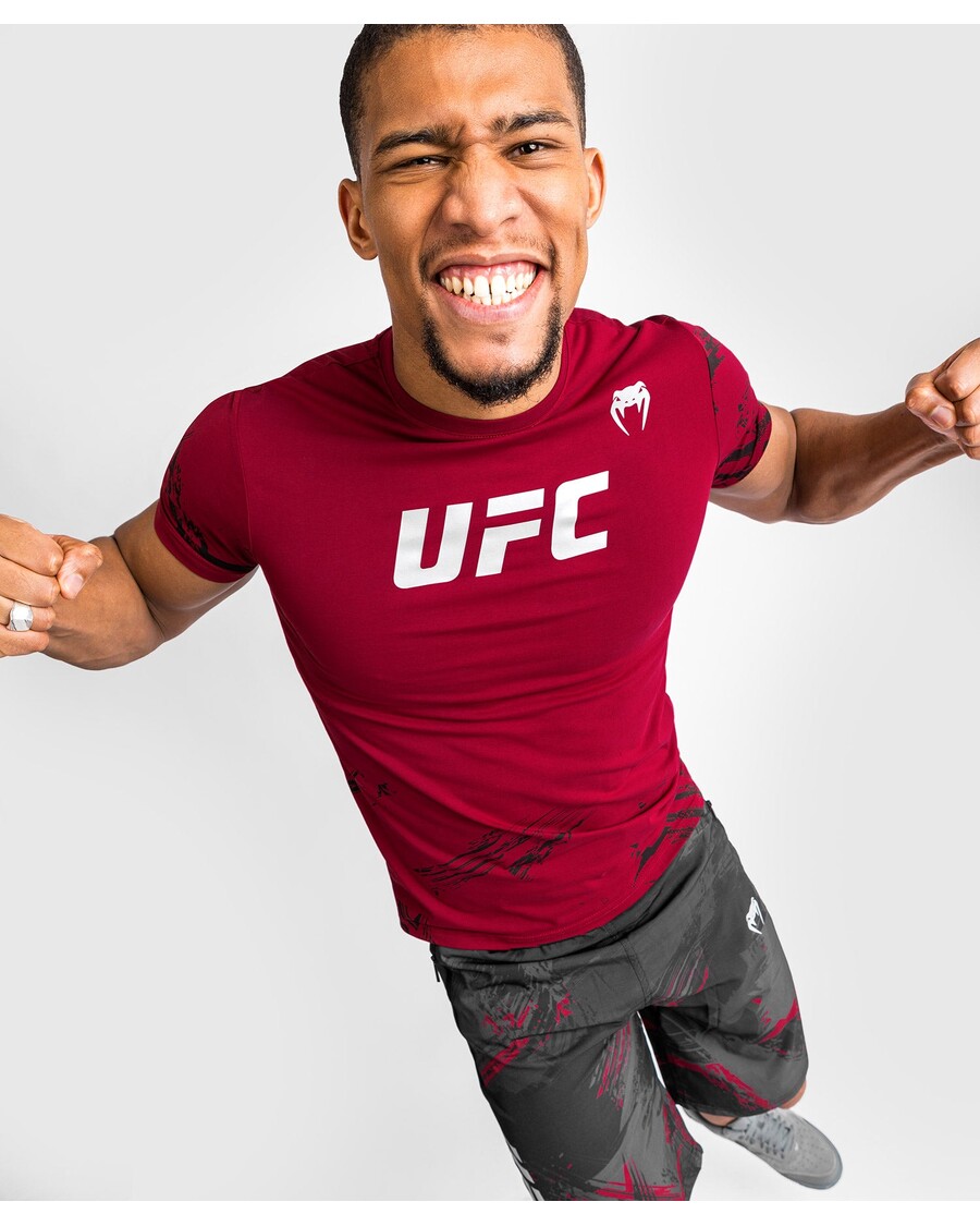 Ufc Venum Authentic Fight Week 2.0 Heren T-shirt Met Korte Mouwen - Rood