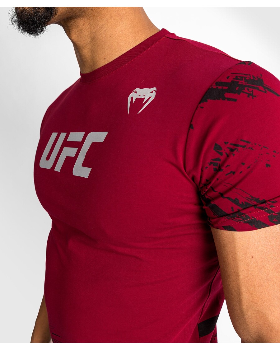 Ufc Venum Authentic Fight Week 2.0 Heren T-shirt Met Korte Mouwen - Rood