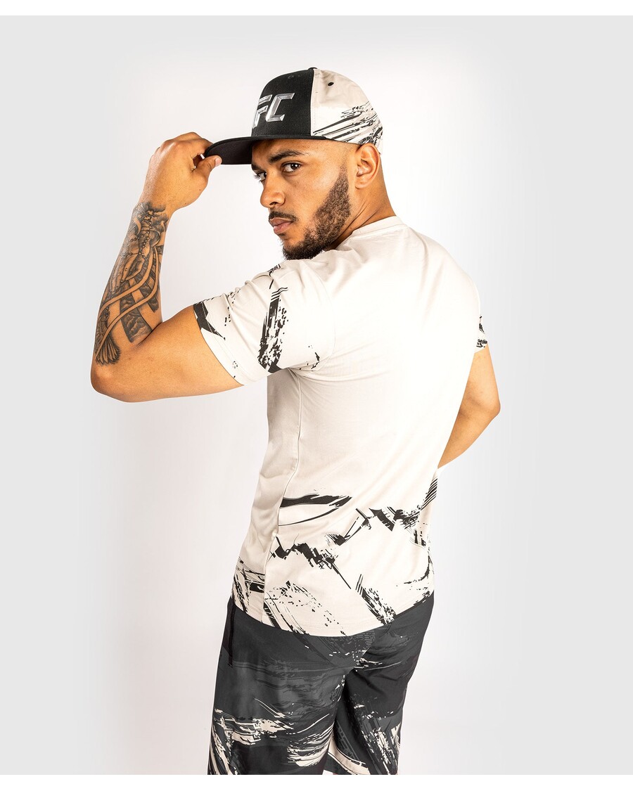 Ufc Venum Authentic Fight Week 2.0 Pánské Tričko S Krátkým Rukávem - Sand