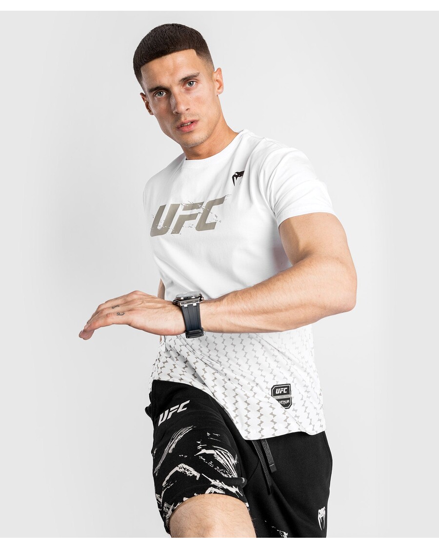 Ufc Venum Autentne Võitlusnädal 2.0 Meeste Lühikeste Varrukatega T-särk - Valge