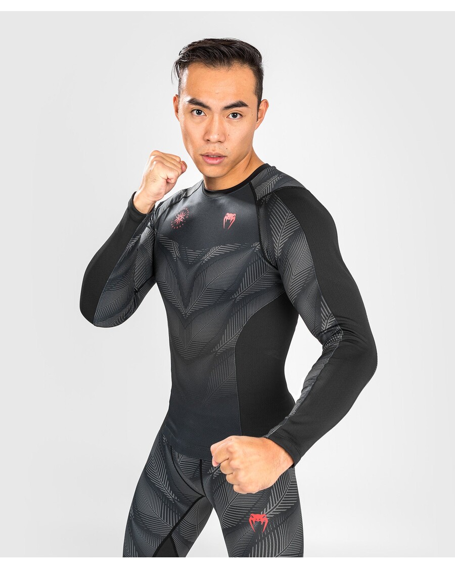 Venum Phantom Rashguard Lengan Panjang - Hitam/merah
