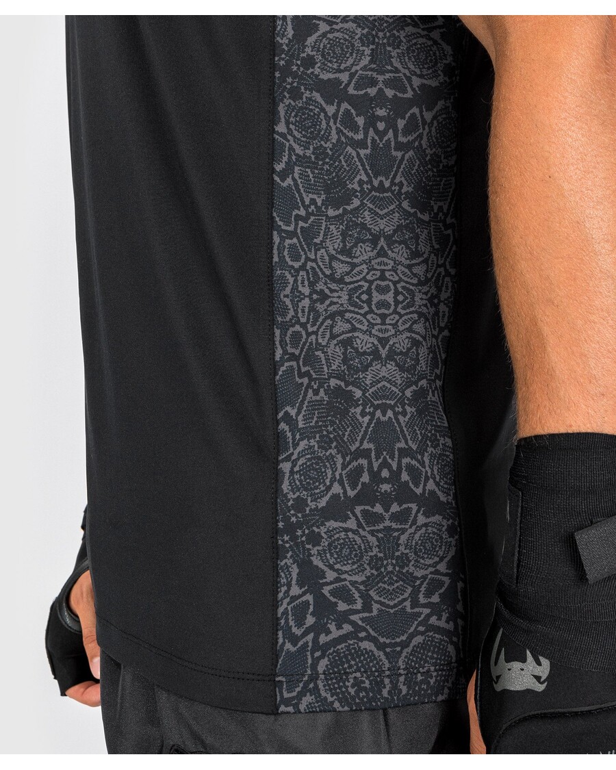 גופיית Venum Classic Evo Dry Tech - רעיוני שחור/שחור