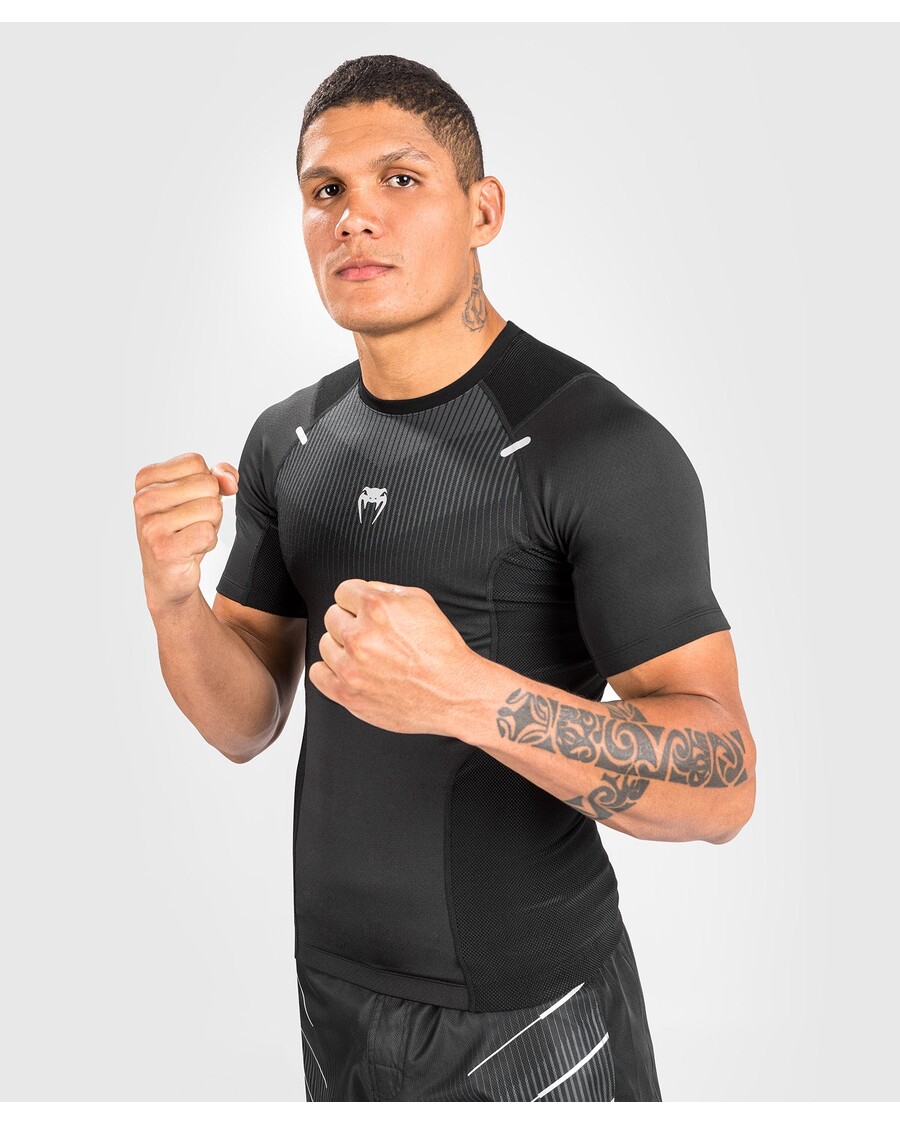 أكمام قصيرة من Venum Biomecha Rashguard - أسود/رمادي