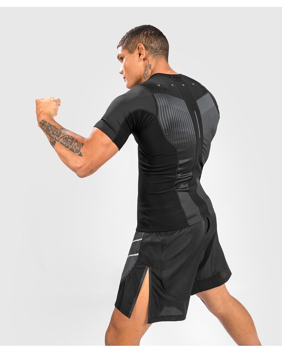 أكمام قصيرة من Venum Biomecha Rashguard - أسود/رمادي