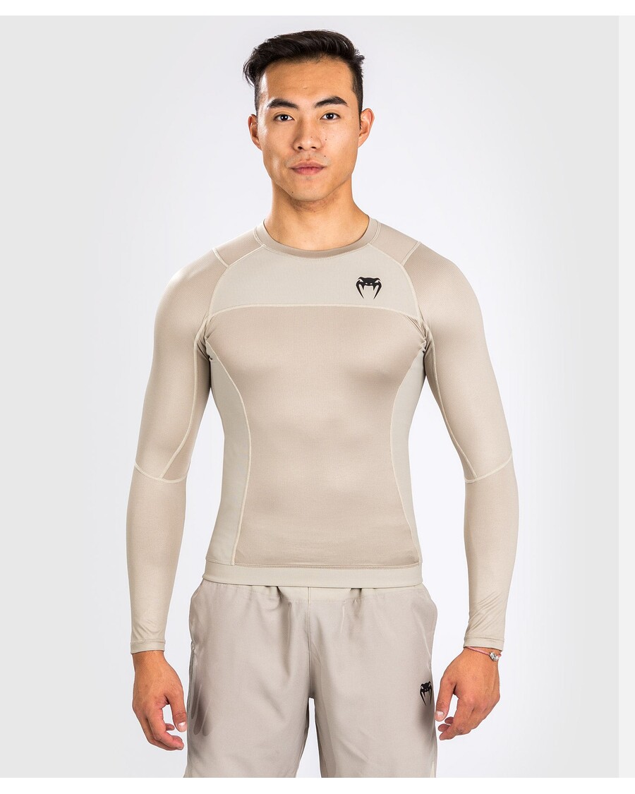 Venum G-Fit Air Rashguard طويل الأكمام - رملي
