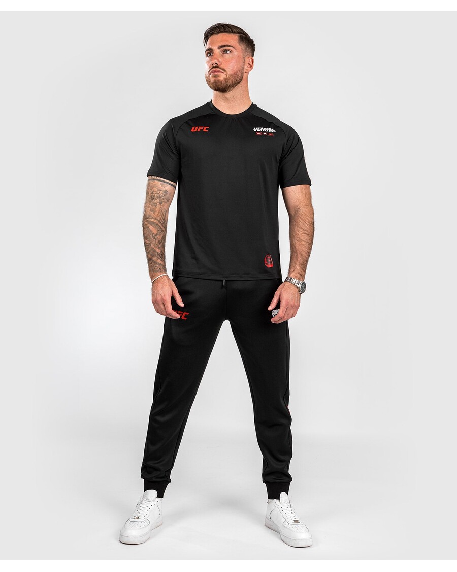 تي شيرت UFC Adrenaline By Venum Fight Week للرجال ذو التقنية الجافة - أسود