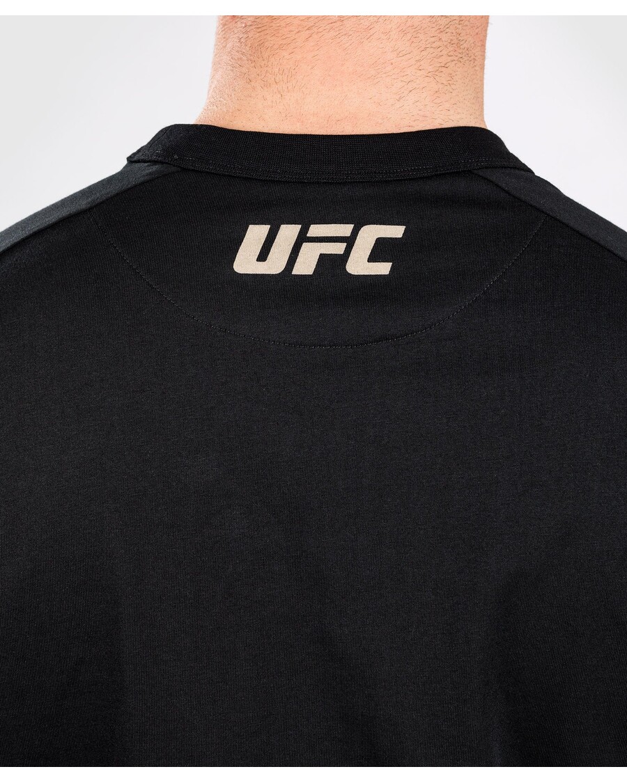 UFC アドレナリン バイ ヴェナム ファイト ウィーク メンズ 長袖 T シャツ - ブラック