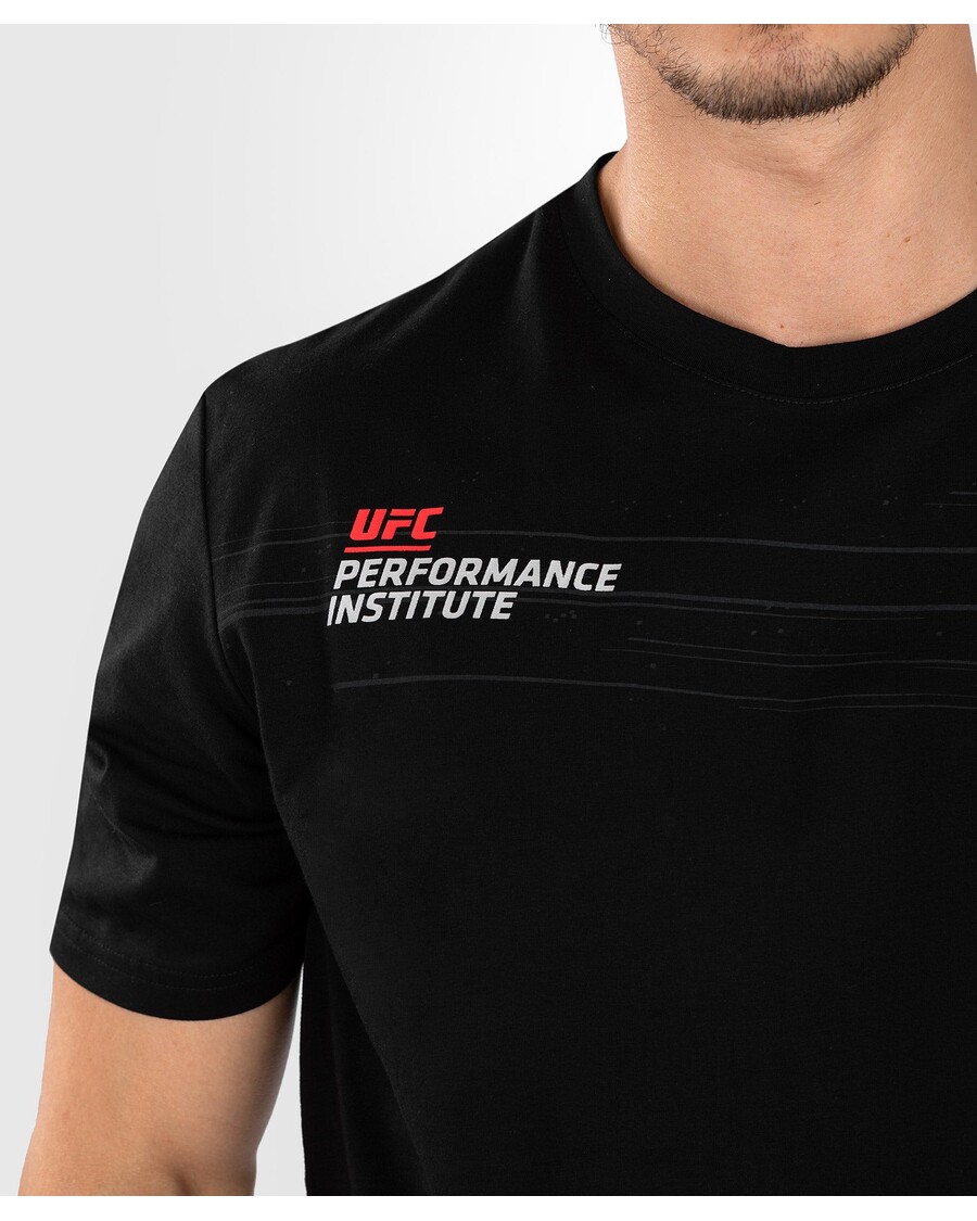 Ufc Venum Performance Institute 2.0 Herre T-shirt - Sort/rød