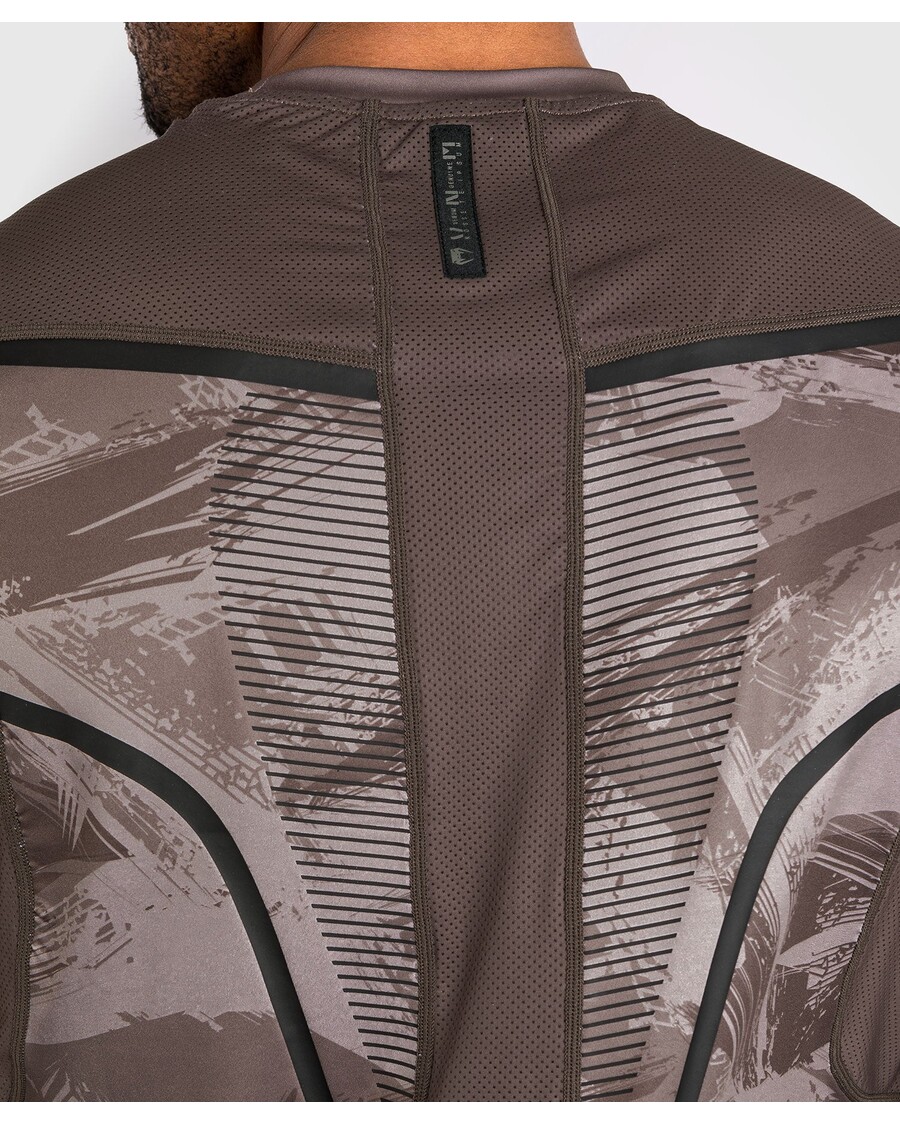 חולצת טריקו של Venum Electron 3.0 Dry-tech - חול