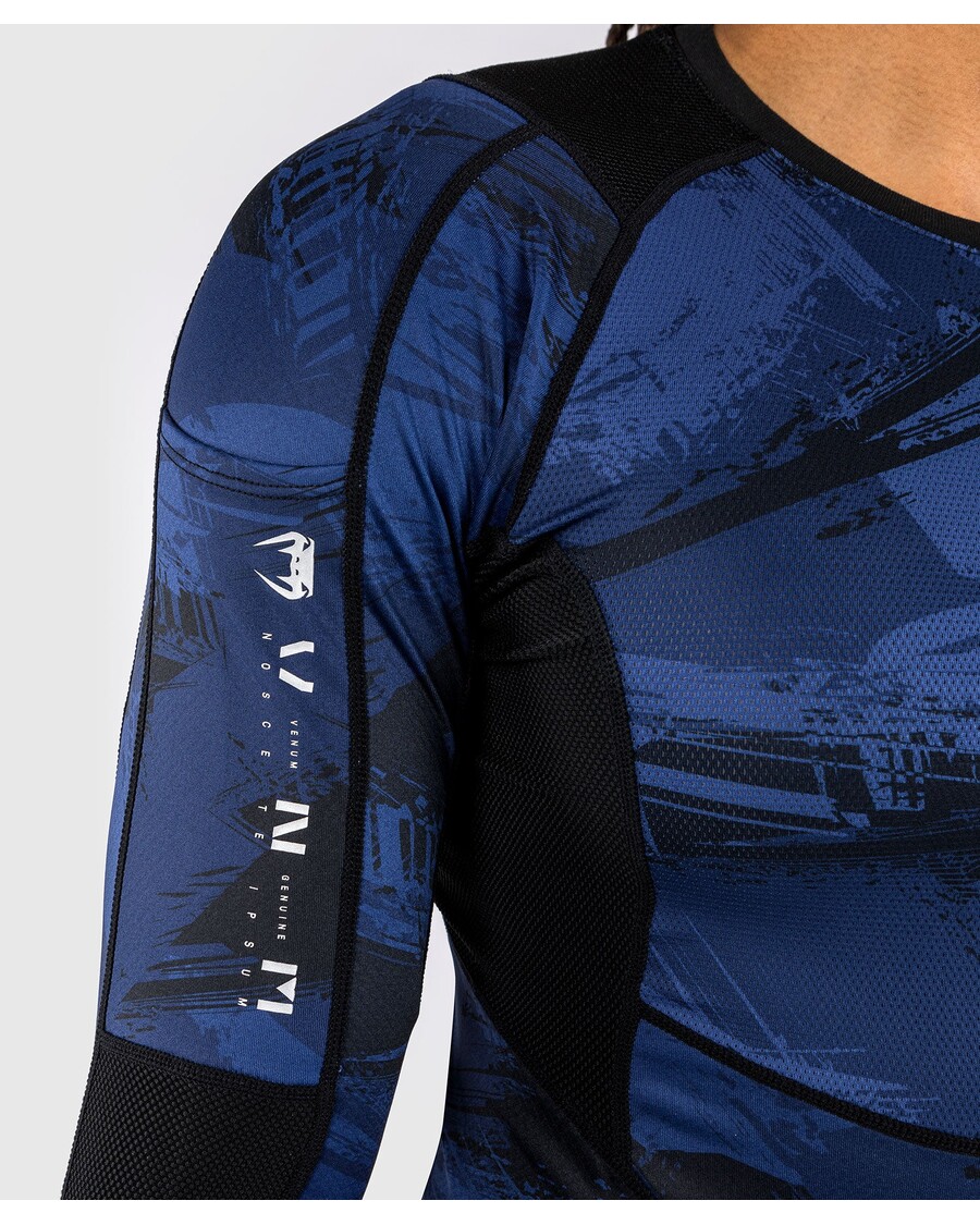 Venum Electronic 3.0 Pikkade Varrukatega Rashguard - Merevärvi