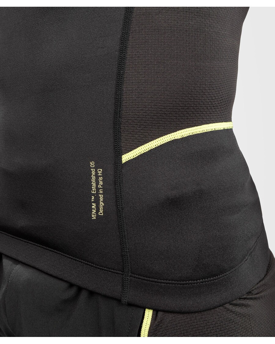 Ανδρικό Rashguard Venum Fusion 2.0 - κοντά μανίκια - μαύρο/κίτρινο