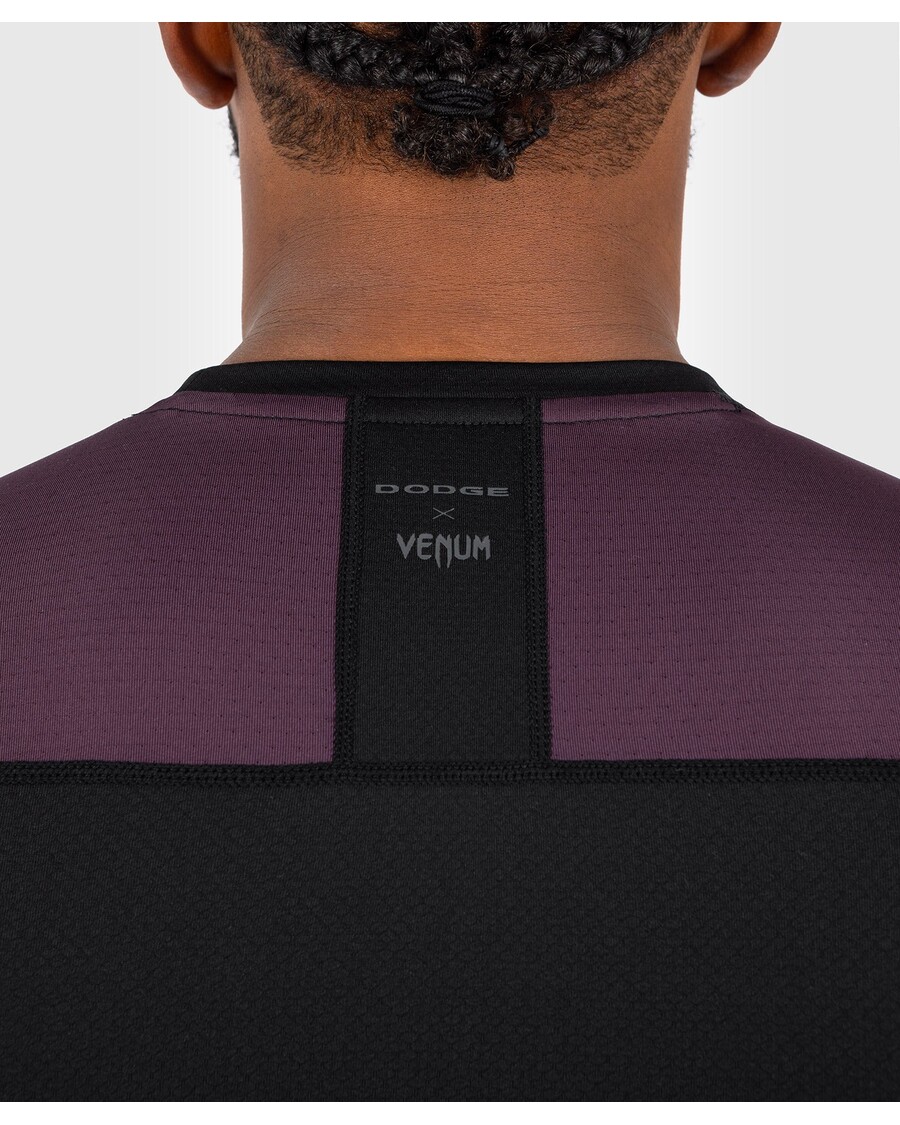 قميص فينوم × دودج بانشي رجالي قصير الأكمام من Rashguard