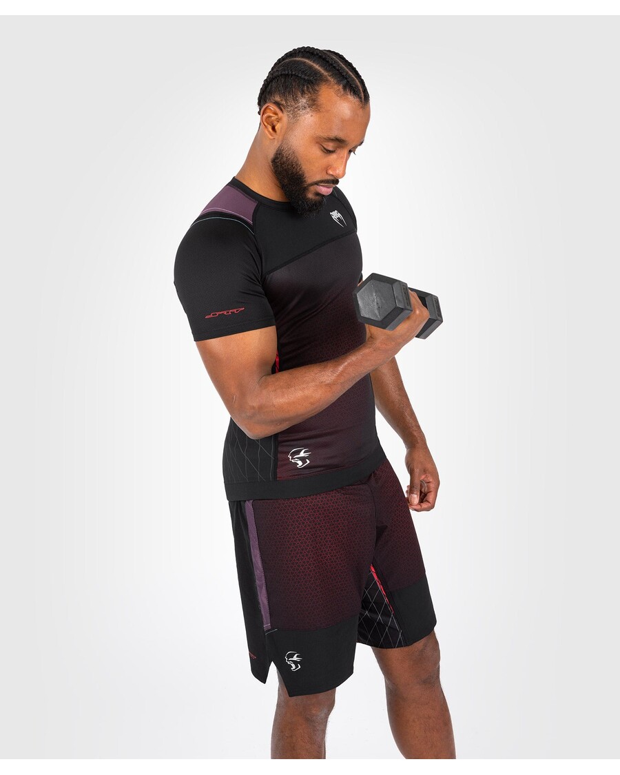 قميص فينوم × دودج بانشي رجالي قصير الأكمام من Rashguard