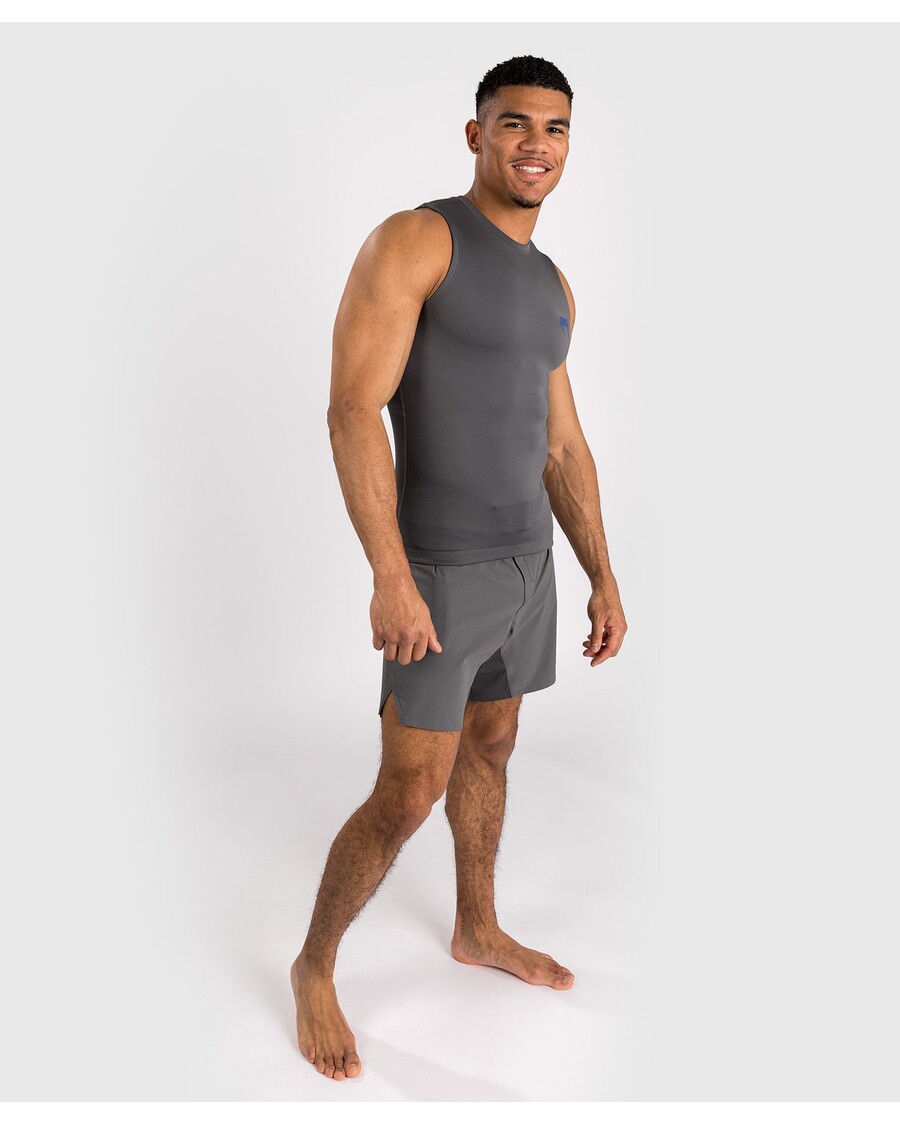 قميص رجالي بدون أكمام من Venum Contester - رمادي