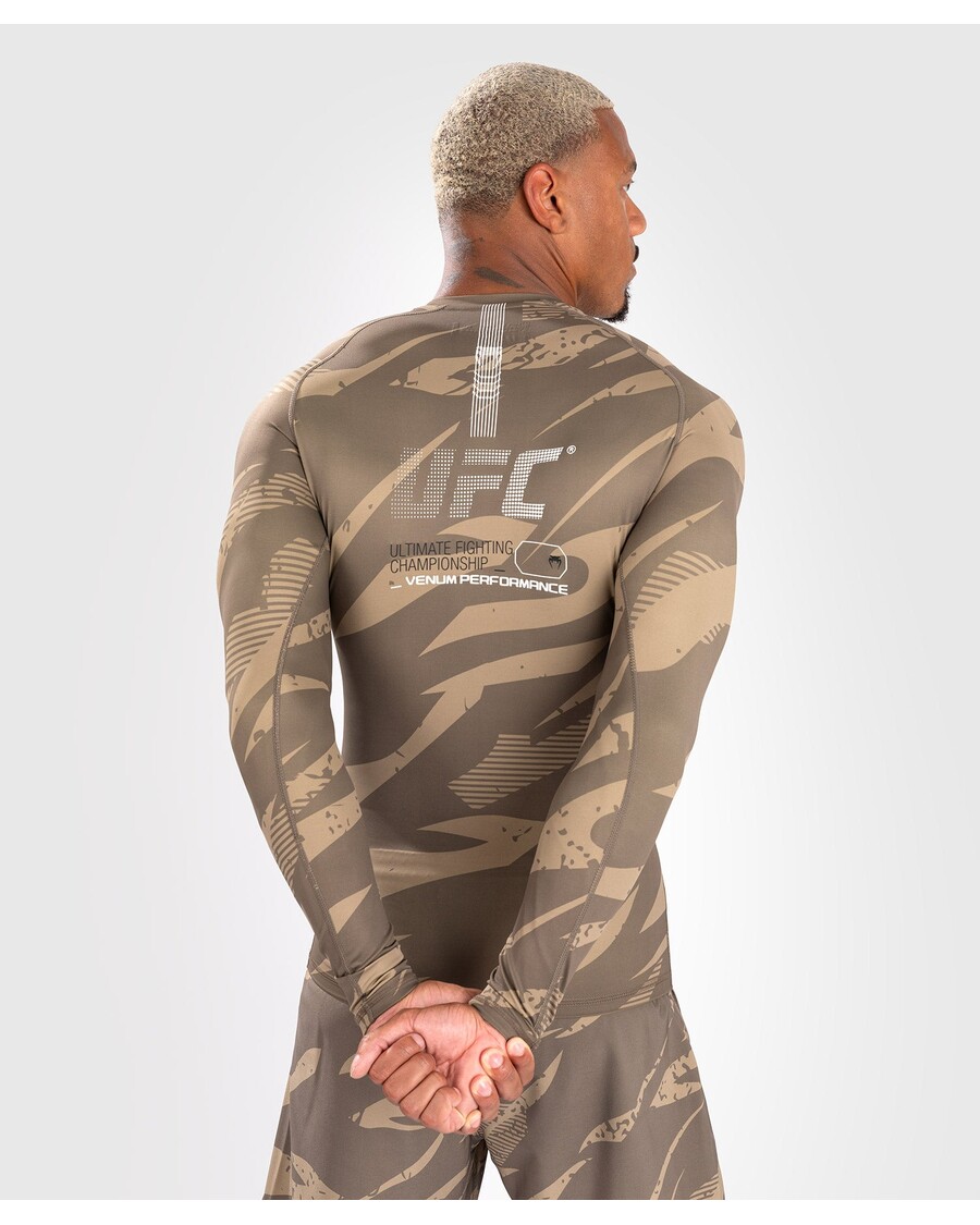 آدرنالین Ufc توسط ونوم مبارزه هفته اجرای راشگارد آستین بلند - کویر کامو