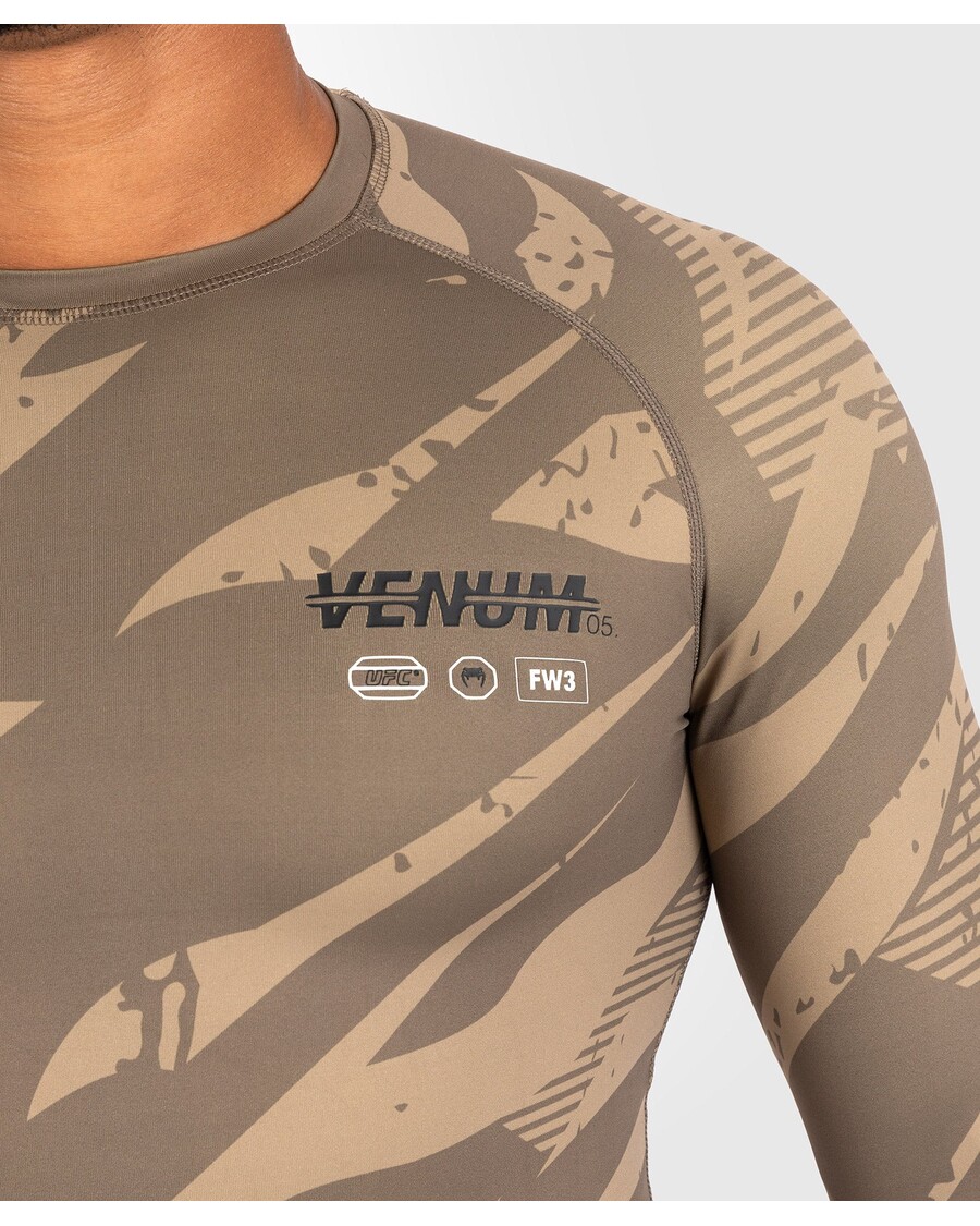 آدرنالین Ufc توسط ونوم مبارزه هفته اجرای راشگارد آستین بلند - کویر کامو