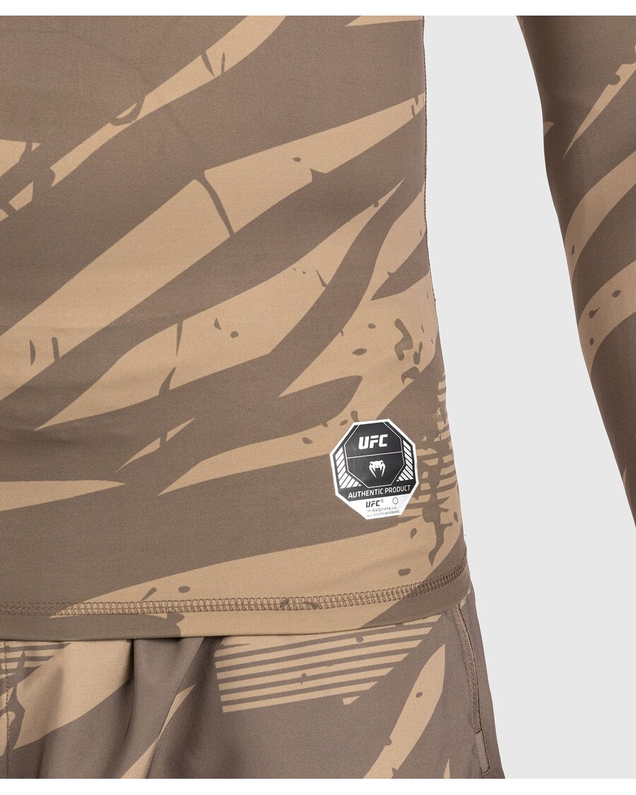 آدرنالین Ufc توسط ونوم مبارزه هفته اجرای راشگارد آستین بلند - کویر کامو