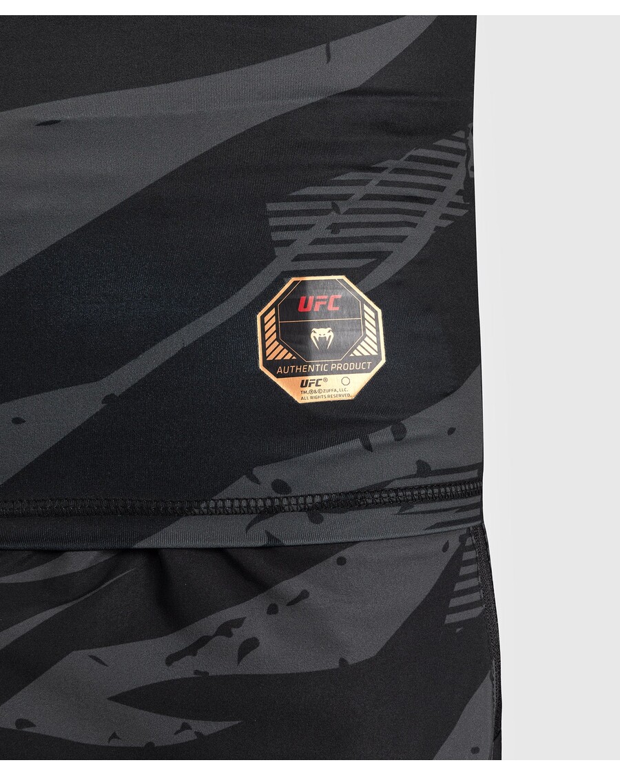 Ufc Adrenalin Od Venum Fight Week Performance Long Sleeve Rashguard - Urban Camo