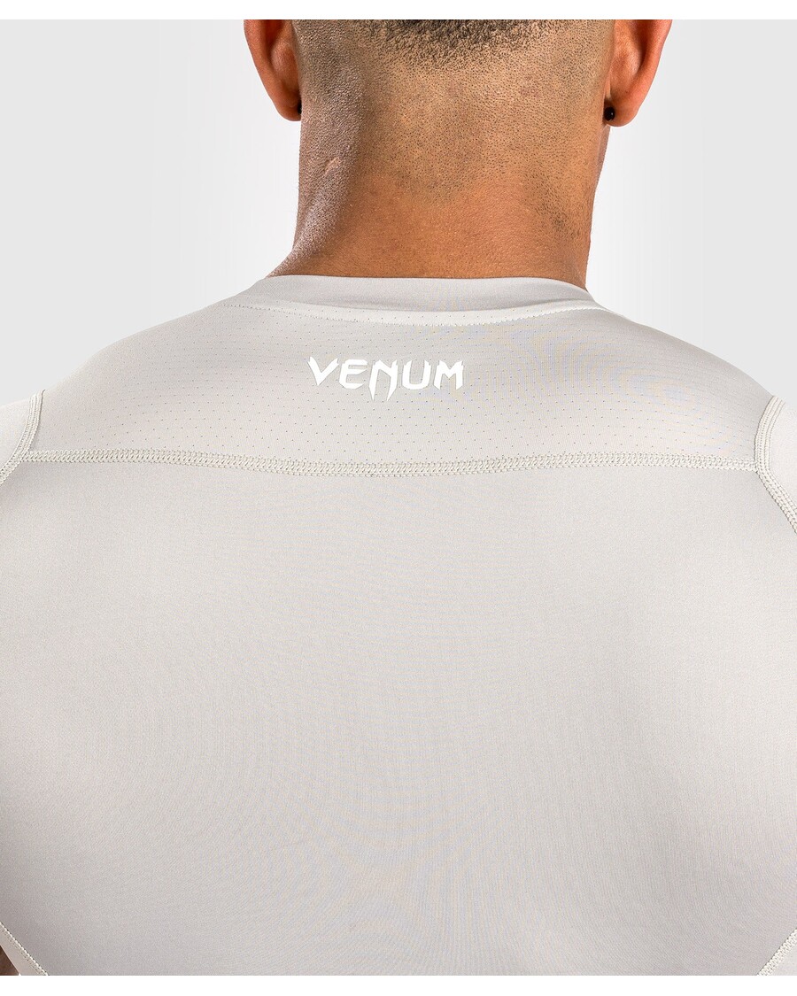 Venum Aanval Heren Rashguard Met Korte Mouwen - Zand
