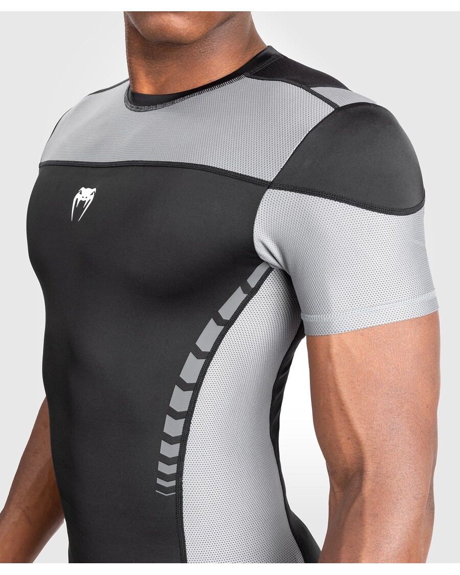 Venum Tempest Rashguard Voor Heren Met Korte Mouwen - Zwart/grijs