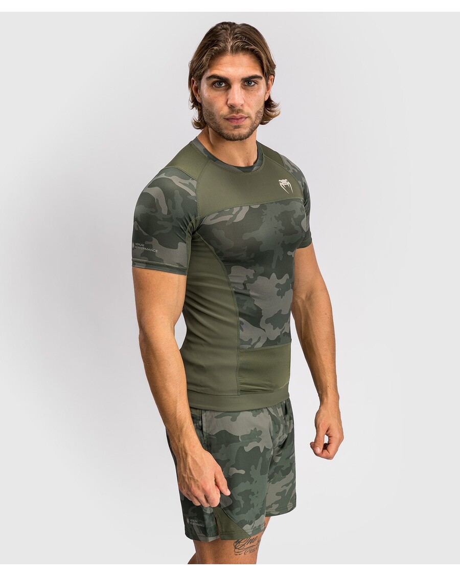 Venum G-fit Air Meeste Lühikeste Varrukatega Rashguard - Armee Kaamo