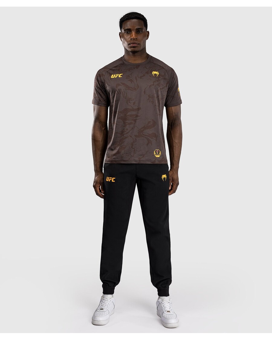 Ufc Fusion By Venum Fight Week חולצת טריקו לגברים יבשה-טק - חום אדמה