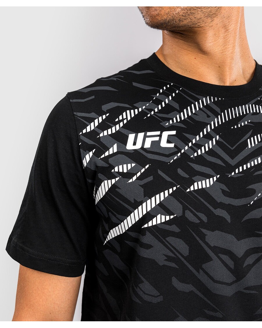 Ufc Fusion By Venum Meeste Lühikeste Varrukatega T-särk Replica - Must
