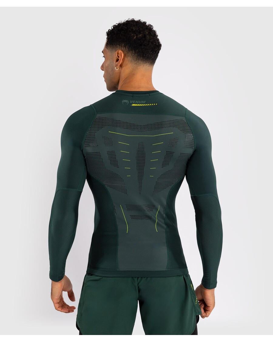 Venum Technical 3.0 Rashguard بأكمام طويلة - أخضر غابة