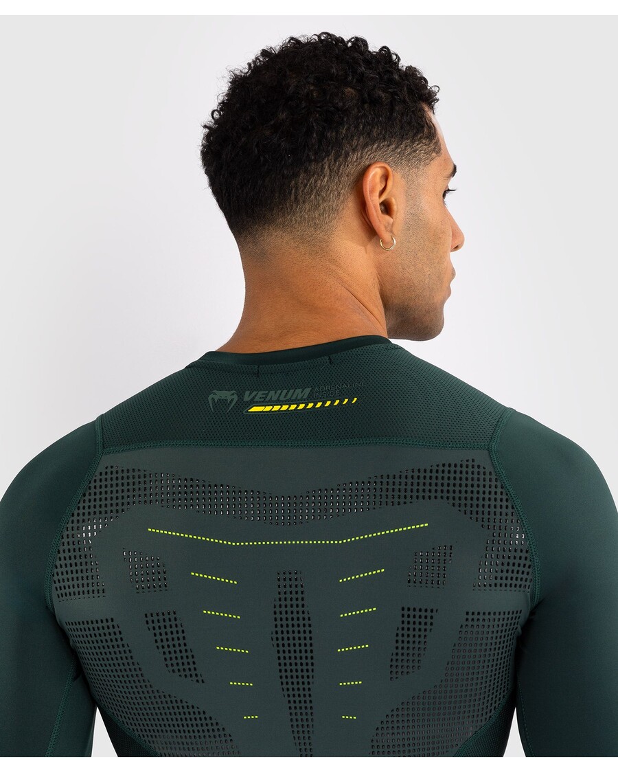 Venum Technical 3.0 Rashguard بأكمام طويلة - أخضر غابة