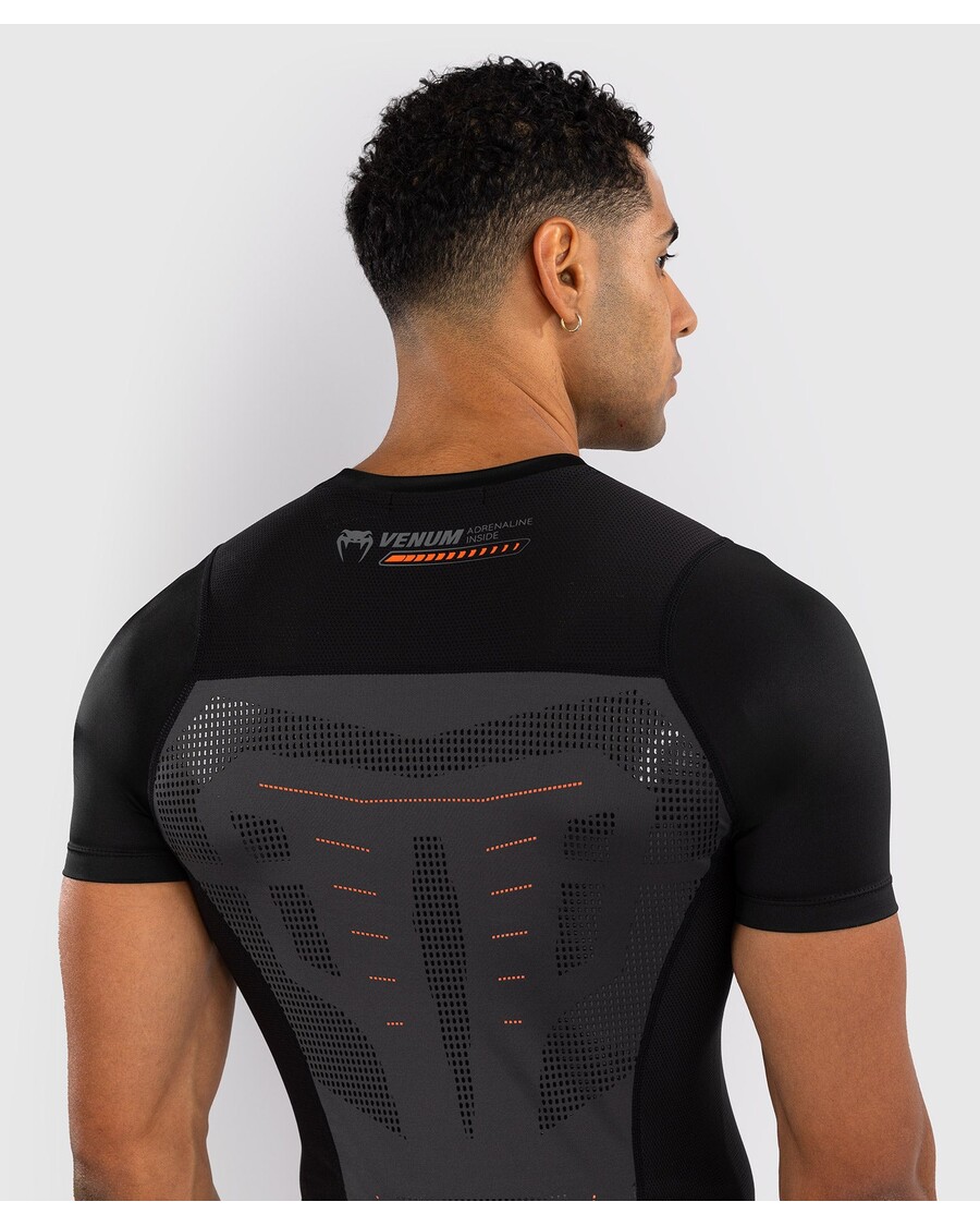 Venum テクニカル 3.0 半袖ラッシュガード - グラファイト