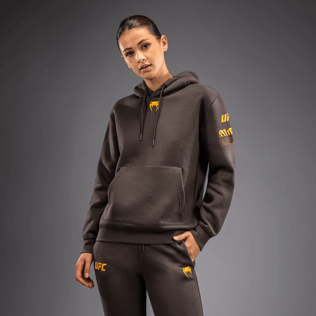 UFC Fusion by Venum Fight Week Women’s Pullover Hoodie - Solid Earthen Brown