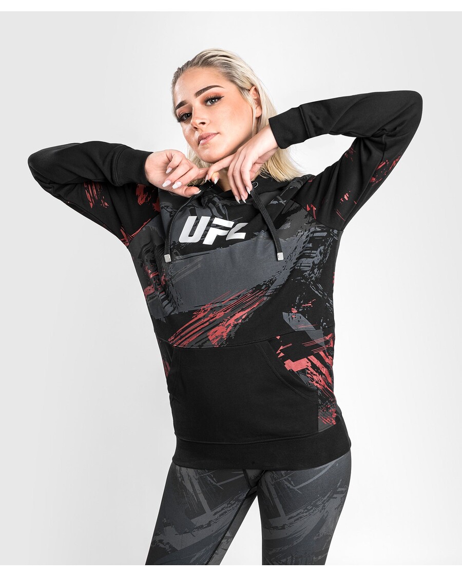 Ufc Venum Authentic Fight Week 2.0 קפוצ'ון סוודר לנשים - שחור/אדום