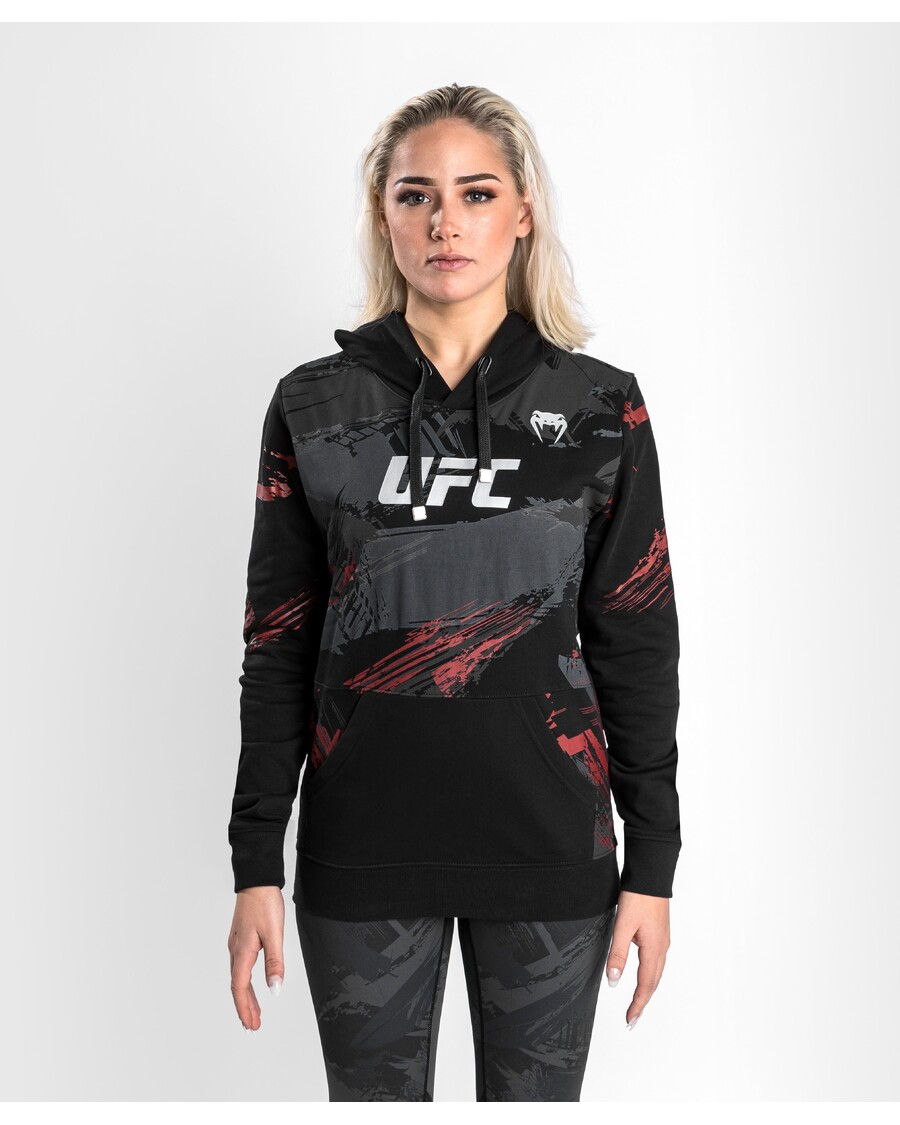 Ufc Venum Authentic Fight Week 2.0 קפוצ'ון סוודר לנשים - שחור/אדום