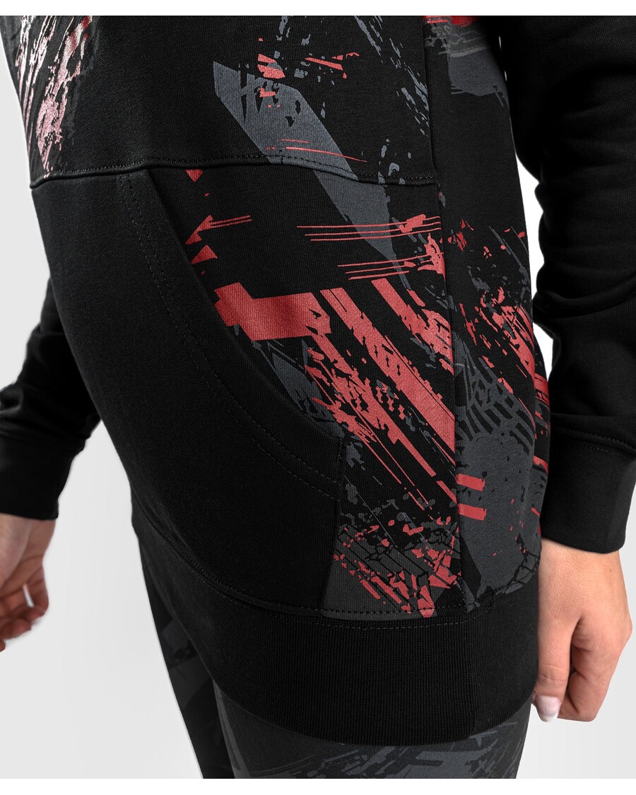 Ufc Venum Authentic Fight Week 2.0 קפוצ'ון סוודר לנשים - שחור/אדום