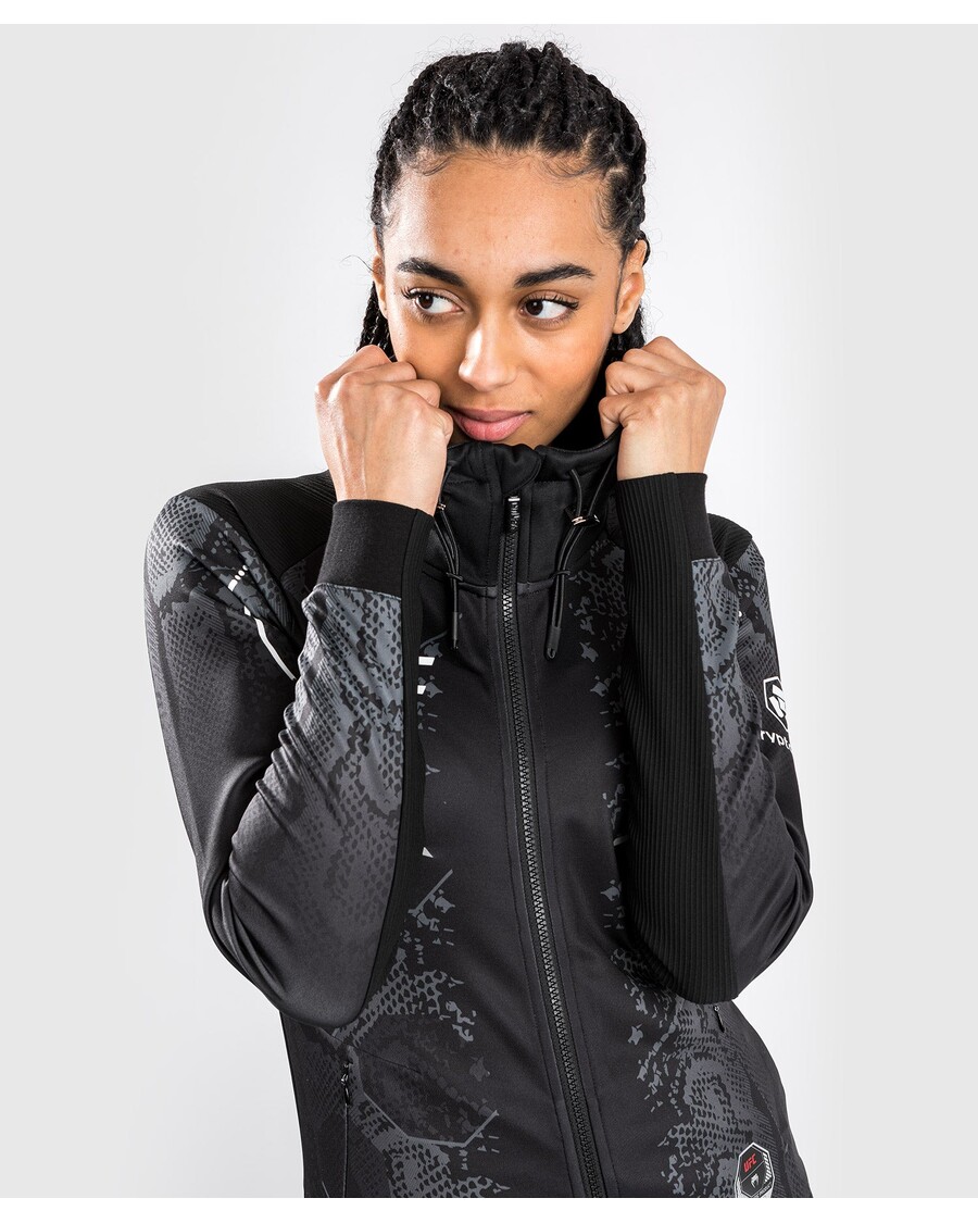 Ufc Adrenaline By Venum Authenticfight Night Hoodie Walkout Wanita - Hitam