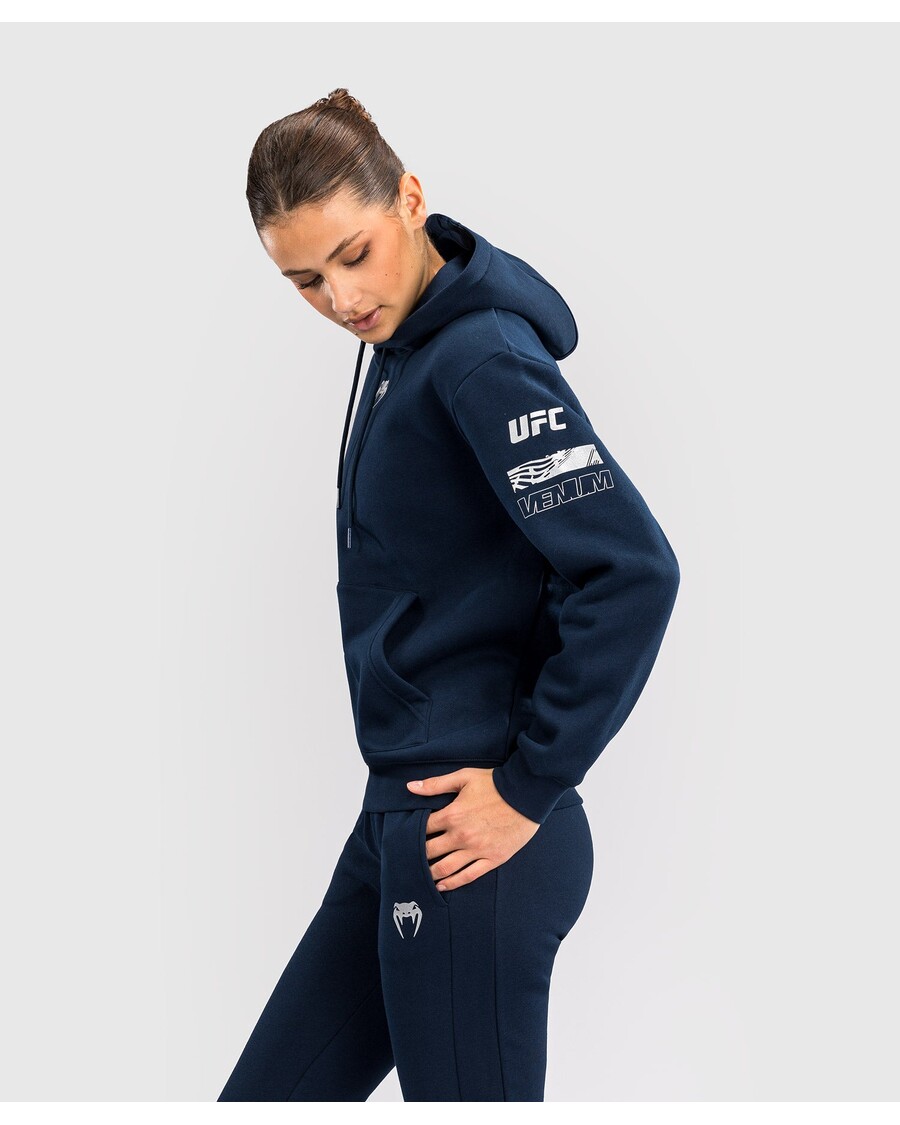 سترة بغطاء للرأس للسيدات من UFC Fusion By Venum Fight Week - أزرق محيطي صلب